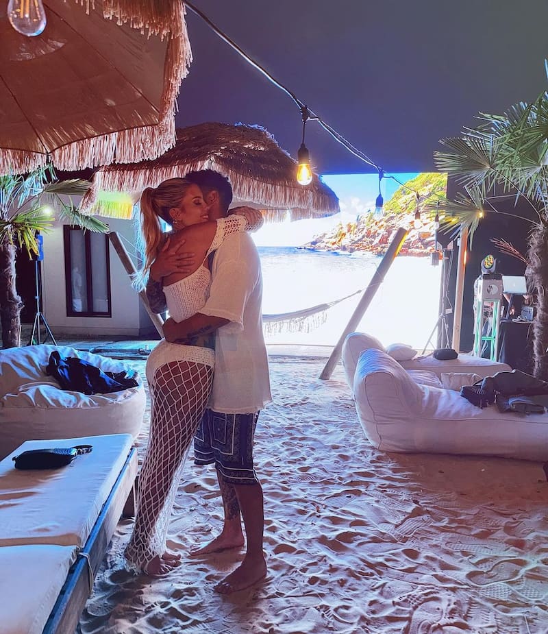 Coté López y Luis "Mago" Jiménez en un abrazo tras su reconciliación