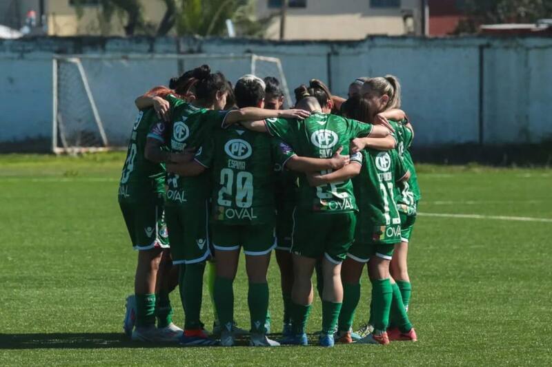 quiere realizar una pretemporada sin contratos con su plantel femenino. Foto: Contragolpe.