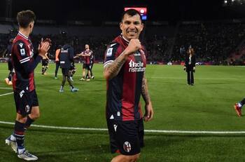 La vigencia del "Pitbull": Gary Medel es ubicado entre los mejores veteranos de la Serie A de Italia