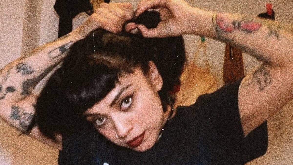 Mon Laferte adelanta su nuevo sencillo con provocativo video