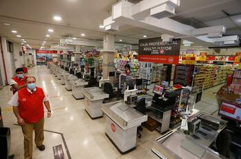 Revisa aquí los horarios de los supermercados con el nuevo toque de queda