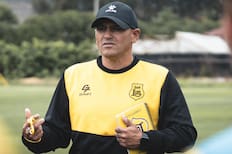 Nuevos mexicanos en el fútbol chileno: la influencia de Humberto Suazo en el mercado de fichajes