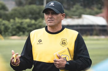 Nuevos mexicanos en el fútbol chileno: la influencia de Humberto Suazo en el mercado de fichajes