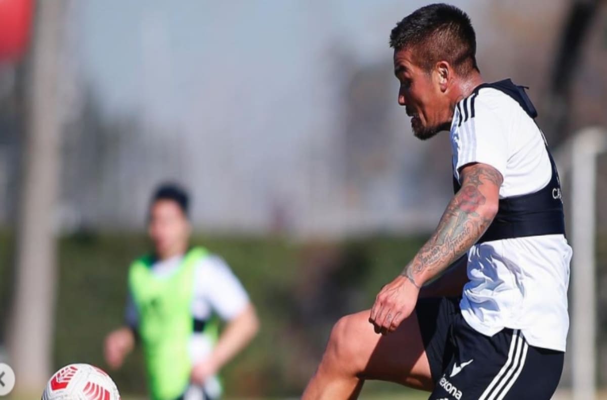 Video: Grandes atajadas y goles de Colo Colo en el penúltimo entrenamiento de la semana