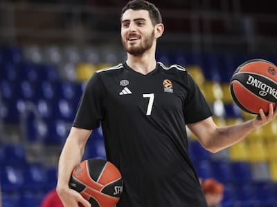Sebastián Herrera acrecienta su figura histórica en el básquetbol chileno: “Extendí mi contrato por dos años más en Europa”
