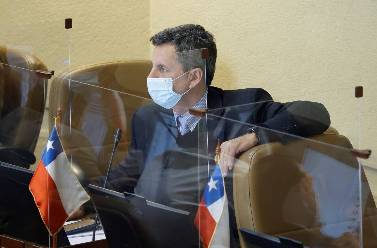 VIDEO | Nuevos registros de agresión de Gonzalo De la Carrera: Videos descartan golpes de diputado Sepúlveda
