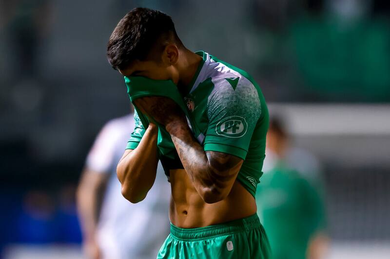 El lateral manifestó su interés en sumarse a Colo Colo.