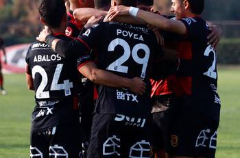 Dos campeones con La UC se quedan sin club en Primera B