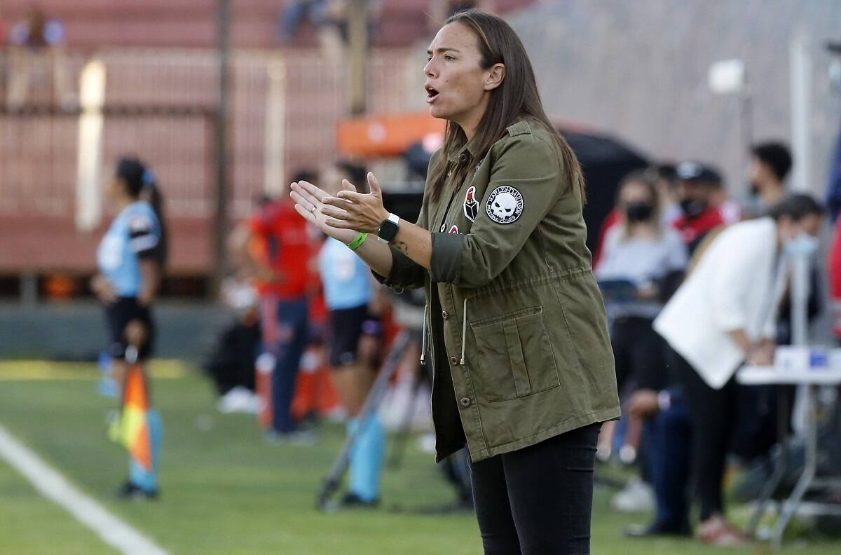 Santiago Morning confirmó la partida de María Pry y comenzará a buscar nuevamente entrenador