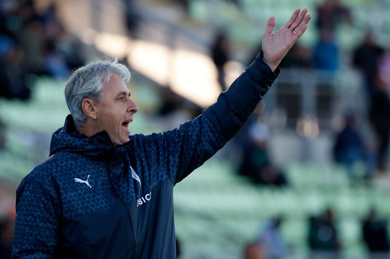 El entrenador de Universidad Católica tendrá que dejar claro, desde un comienzo, qué tan conforme quedó con el plantel que armó.