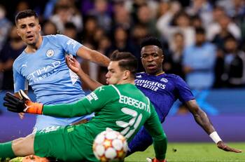 Manchester City no aprovechó su nivel y terminó sufriendo para vencer a Real Madrid en un partidazo