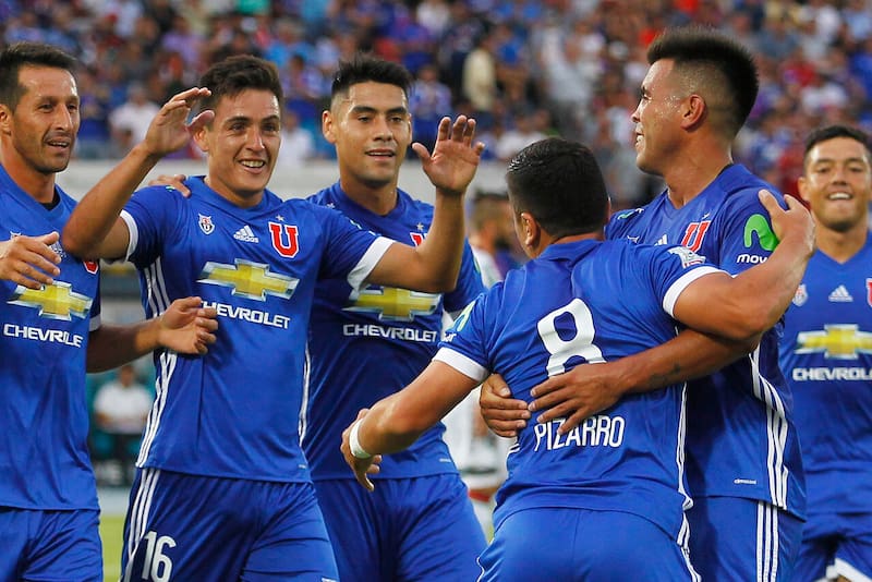 “Uno sueña con muchas cosas, pero nunca imaginé ganarme el cariño de los hinchas de la U. Foto: Aton.