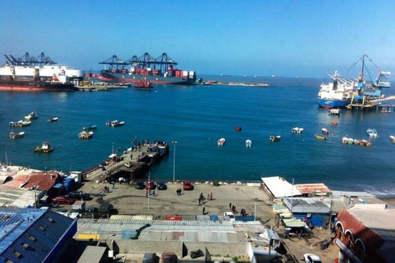 tiene en la mira a popular ciudad chilena para contrarrestar puerto chino en Perú.