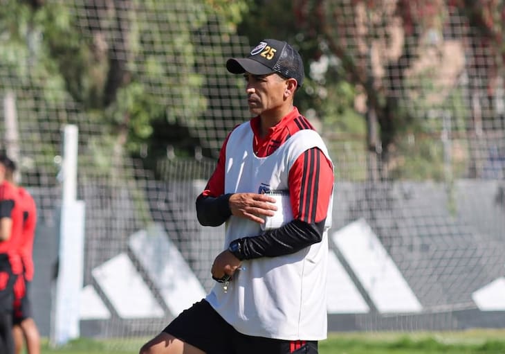 A solo cuatro meses de su llegada: la enorme presión que enfrenta Braulio Leal en Colo Colo