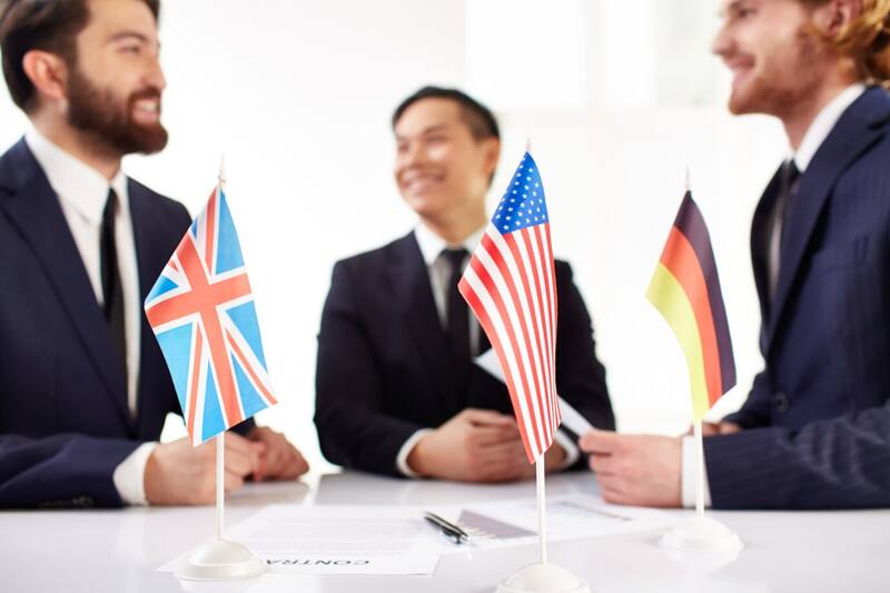 Poliglota entrega nuevo balance con empresas con mejor inglés conversacional del país.