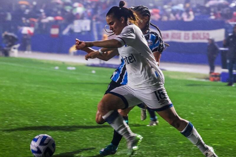 comienza a demostrar sus cualidades goleadoras en Colo Colo. Foto: Instagram Guillermina Grant.