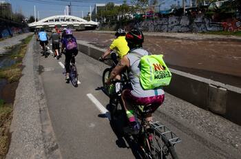 “Mapocho Pedaleable”: inauguran trazado provisorio de cicloruta que estará lista en abril 2022