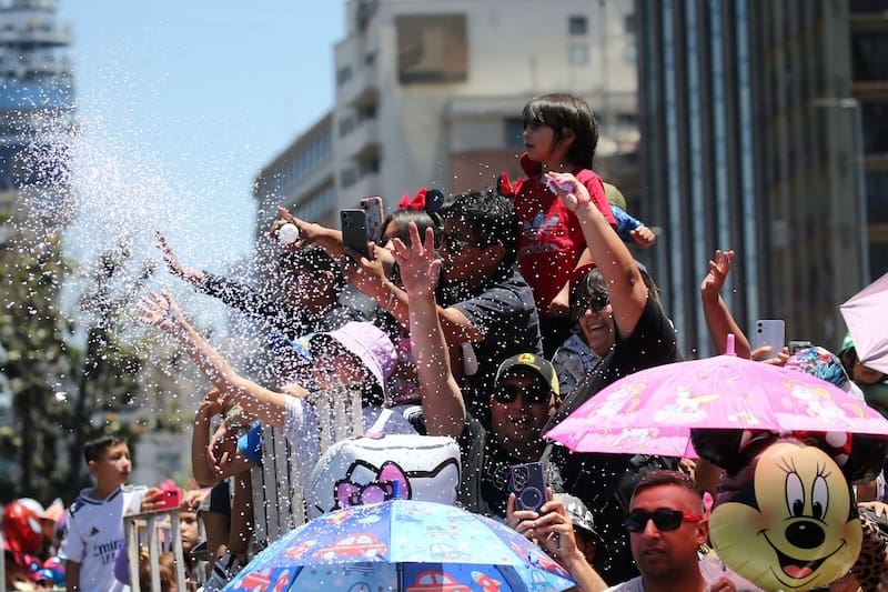 El evento es totalmente gratuito.
Créditos: Paris Parade 2025.