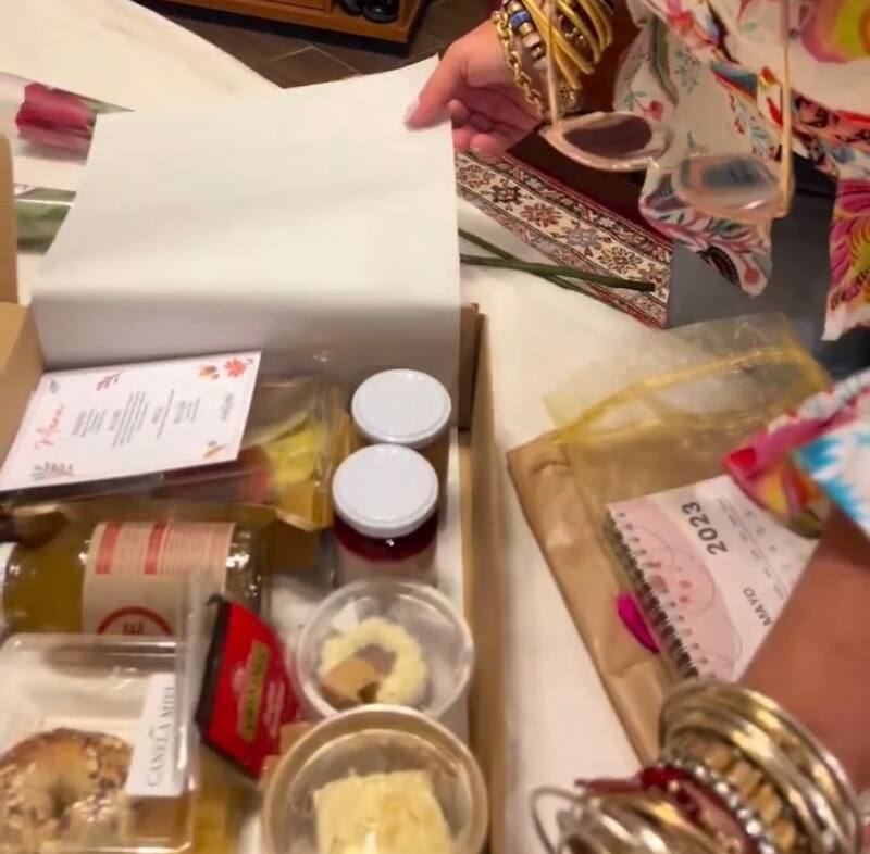 El desayuno que recibió / Instagram