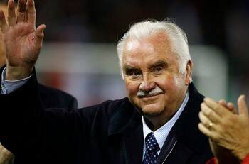 El homenaje del Ministerio de Deporte a Sergio Livingstone en el día de su centenario