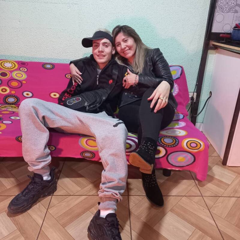 Marcianeke y Yasna Muñoz, su madre