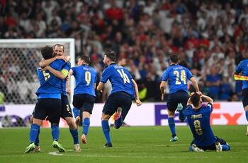 El vínculo de jugadores chilenos con los seleccionados de Italia que ganaron la Eurocopa 2021