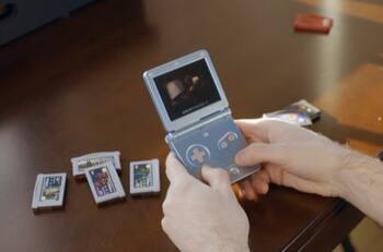 Youtuber logró reproducir épica película de Christopher Nolan en una Game Boy Advance