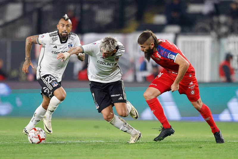 Colo Colo ante Unión La Calera por la primera rueda del Campeonato Nacional