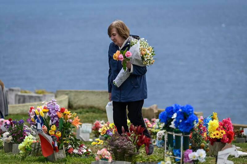 El beneficio busca aportar a pagar los gastos funerarios de la pareja que partió recientemente.