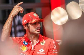 Carlos Sainz remece la Fórmula 1 y elige nuevo equipo para la temporada 2025