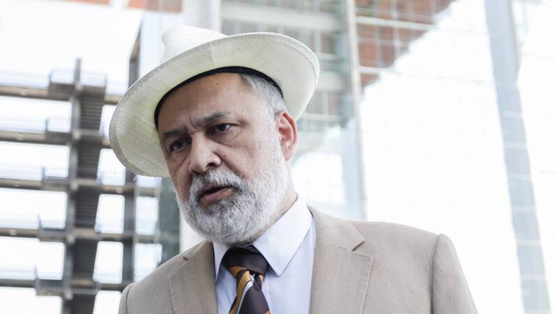 quiere consagrarse como Alcalde de Santiago.