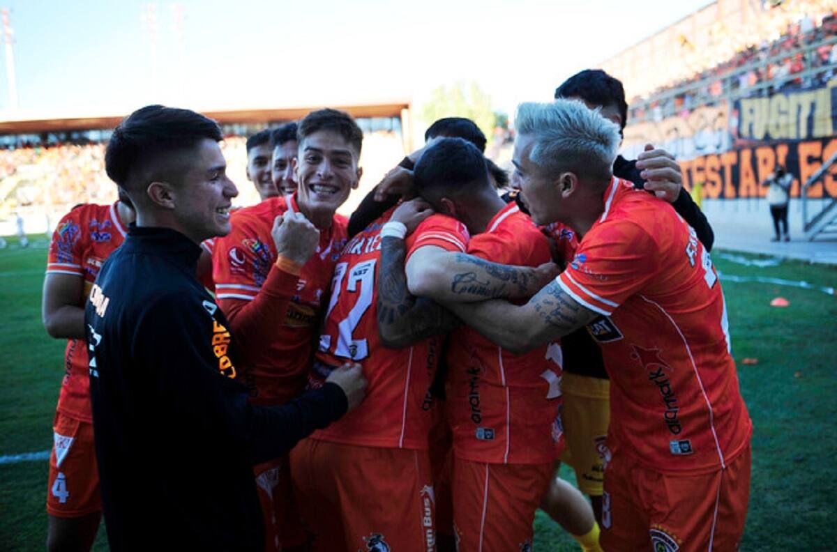 Roberto Gutiérrez: "Cobreloa es el cuarto grande del fútbol chileno, en Calama no se ven camisetas de otros equipos"