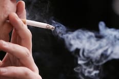 ¿Fumas dentro de la casa? Así de fácil y rápido puedes quitar el olor a cigarro de tu hogar