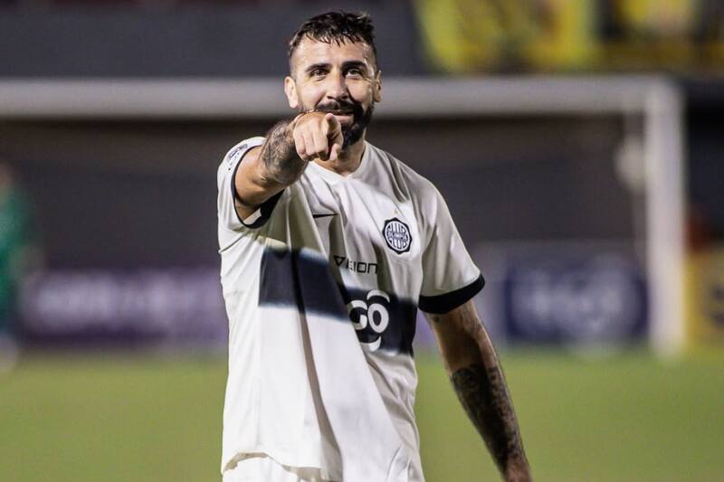 en Olimpia. Foto: @lucaspratto.