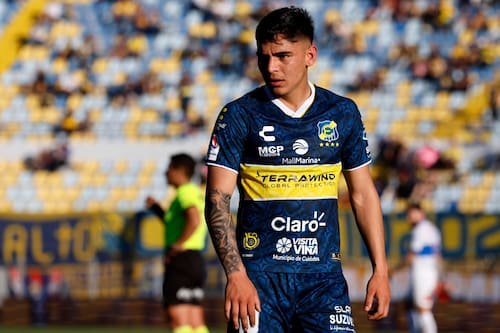 El mediocampista de Everton de Viña del Mar solo jugó 248 minutos durante la temporada 2025. Foto: Agencia ATON.