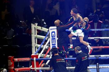 El increíble K.O que Gervonta Davis le propinó a Leo Santa Cruz