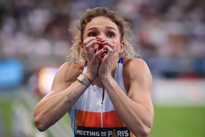 volvió a batir récord nacional de 400 metros planos. Foto: Instagram Team Chile.