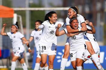 Colo Colo femenino goleó a Cobresal y se clasificó a semifinales del torneo