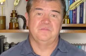 “Renuncié al sueño de mi vida”: Mauricio Correa confirma su salida del Festival de Viña 2023