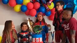 Puros superhéroes: El bonito cumpleaños del hijo de Arturo Vidal
