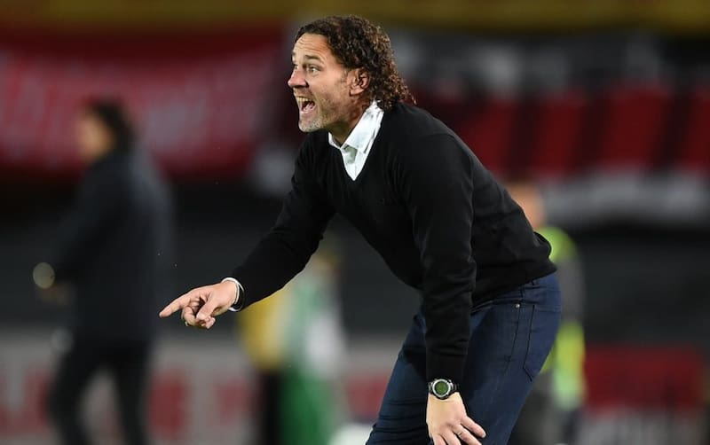 Gabriel Milito a un paso de sellar su retorno a las bancas.