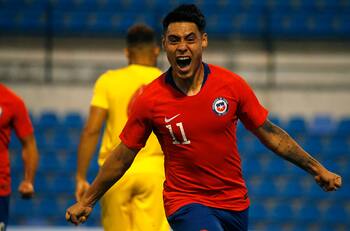 El gol de Felipe Mora que ilusionó a la 'Roja' y puso la ventaja parcial ante Guinea