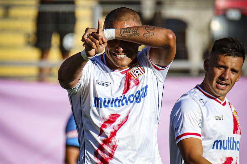 El delantero en su segunda etapa en Curicó Unido. Foto: Curicó Unido.