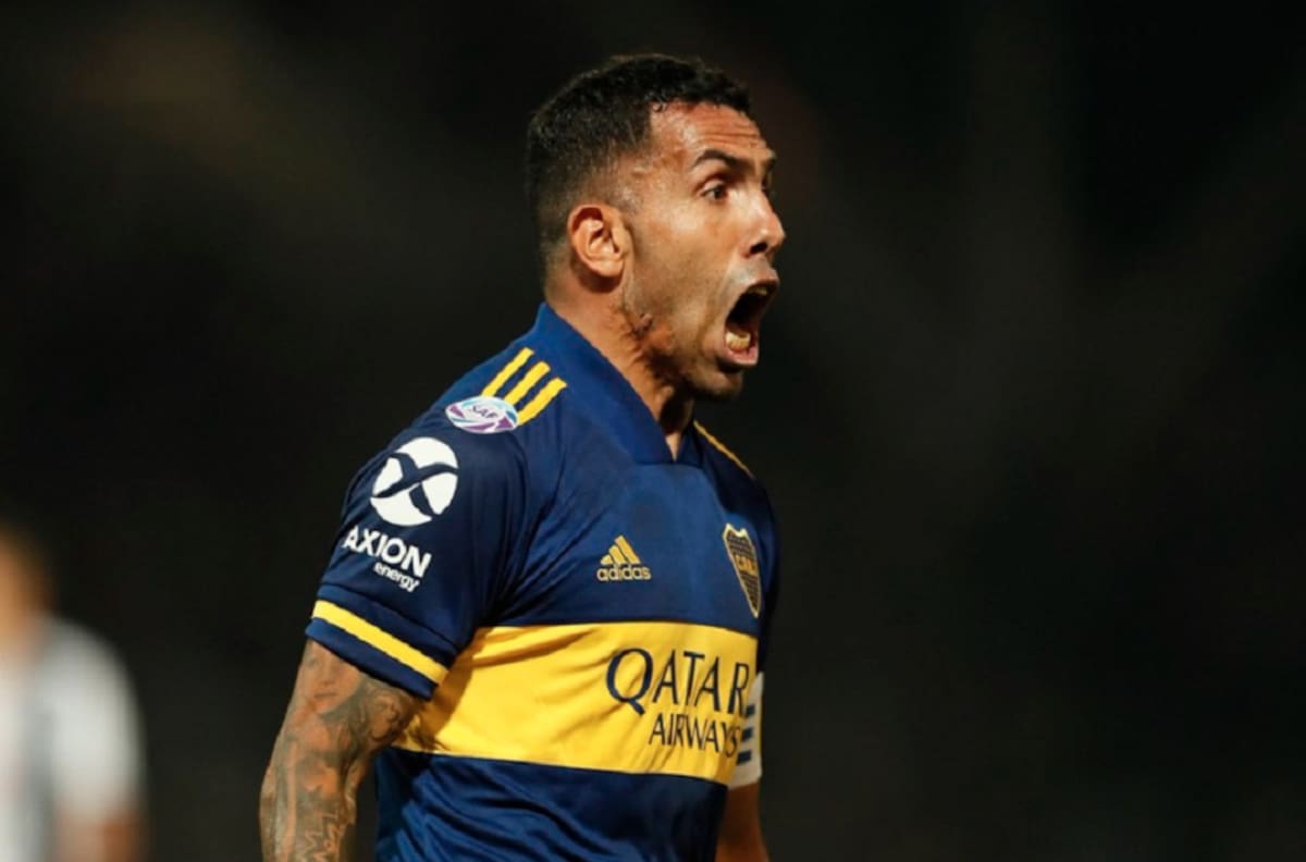 Gigante el 'Apache': Carlos Tévez renovó con Boca Juniors y donará todo su sueldo