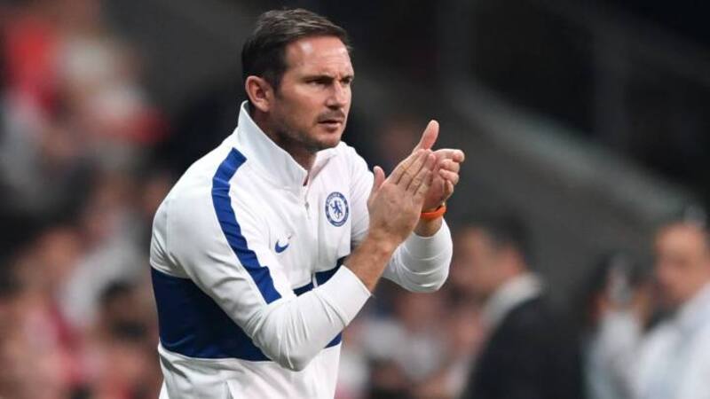 El legendario jugador de los "Bleus" quiere dar el batacazo desde la banca.