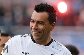 Esteban Paredes se convertiría en el jugador más longevo en retirarse en Colo Colo
