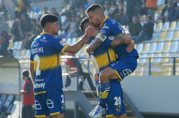 Duro golpe para Everton: una de sus principales figuras estará fuera de seis a siete meses por lesión