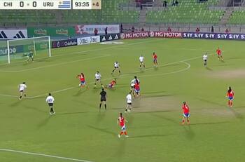 La Roja Femenina derrotó a Uruguay con este gol en el último suspiro