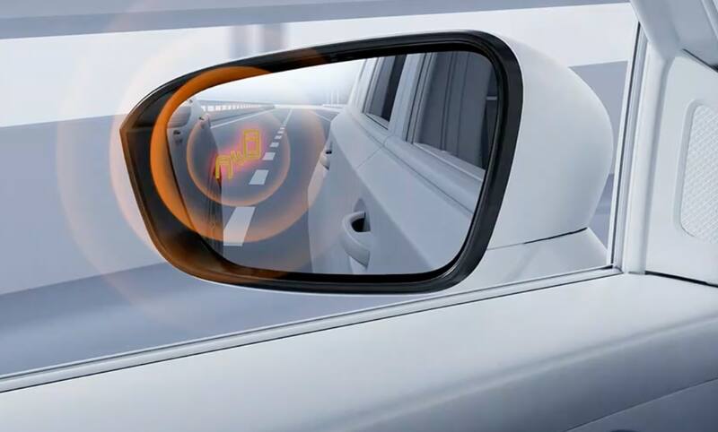 El animador lució su camioneta.