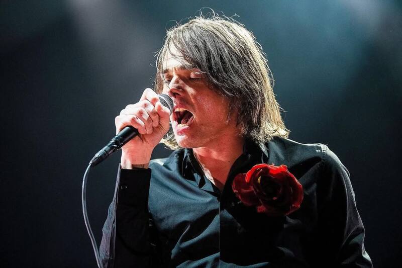 es el vocalista de My Chemical Romance.